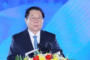 Nguyen Trong Nghia, Politburo member, Secretary of the Party Central Committee and Chairman of the Party Central Committee’s Commission for Information and Education, addresses the ceremony. (Photo: SGGP)
