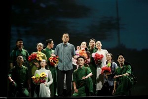 Art program commemorates late scriptwriter Vien Chau. (Photo: SGGP)