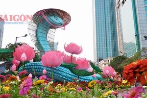 Mascots of Nguyen Hue Flower Street 2025 are constantly on display until March 9. (Photo: SGGP)