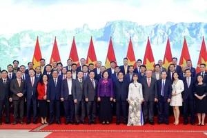 Prime Minister Pham Minh Chinh and delegates attend the meeting. (Photo: SGGP)
