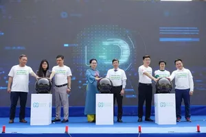 The Eartch Hour is kicked off. (Photo courtesy of organisers)