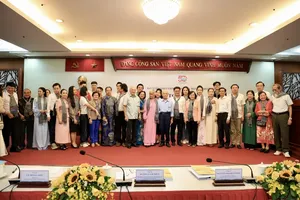 Delegates attent the seminar. (Photo: SGGP)