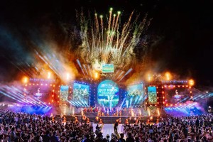 At the opening ceremony of the 2025 Summer Tourism Festival in Quy Nhon City, Binh Dinh Province (Photo: SGGP)