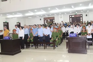 The High-level People’s Court in Hanoi on June 17 resumes the appeal hearing on the case of market manipulation and fraud at FLC Group and related entities. (Photo: SGGP)