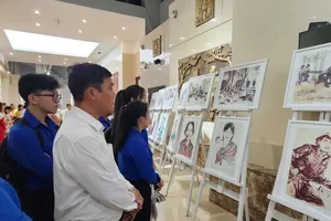 The event has drawn considerable public interest, particularly from local youth union members and young audiences. (Photo: SGGP)