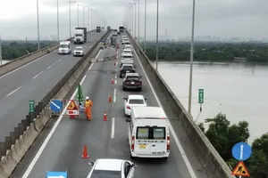 At 9:30 a.m. on July 25, the Ho Chi Minh City–Long Thanh–Dau Giay expressway is fully open to traffic after several days of repair work on the Long Thanh Bridge expansion joints. (Photo: SGGP)