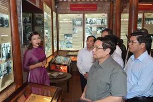 Prime Minister pays tribute to late General Nguyen Chi Thanh