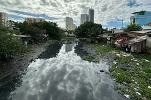 The project of dredging, environmental improvement, infrastructure construction, and land exploitation along the section of Xuyen Tam Canal stretching from Nhieu Loc–Thi Nghe Canal to Vam Thuan River (Photo: SGGP)