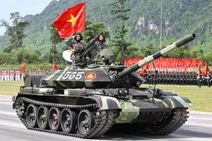 Nearly 16,000 officers and soldiers participate in military parade rehearsal