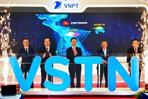 VNPT officilay operates first terrestrial cable line connecting Vietnam and Singapore. (Photo: SGGP)