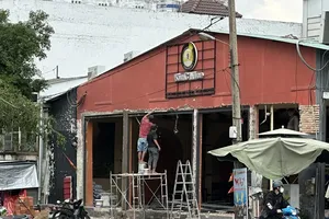 A constrruction project on Duong Quang Ham Street, An Nhon Ward, Ho Chi Minh City (Photo: SGGP)