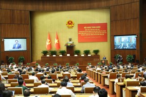 Prime Minister Pham Minh Chinh addresses the conference in Hanoi on September 16 (Photo: VNA)