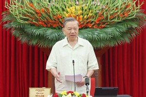 Party General Secretary To Lam speaks at the meeting. (Photo: VNA)