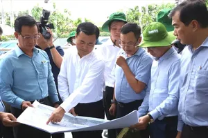 HCMC accelerates urban upgrading in residential areas along canals