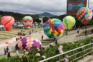The 2025 Lam Dong Hot Air Balloon and Arts Festival, themed "The Sunrise Legacy" officially opened at Lam Vien Square in Da Lat City, Lam Dong Province, on October 24.