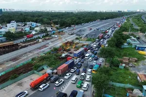 Ho Chi Minh City accelerates key transport projects in its eastern area. (Photo: SGGP)