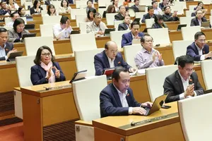 Deputies at the meeting (Photo: SGGP)