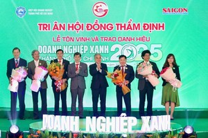 On December 22, under the direction of the Ho Chi Minh City People’s Committee, the Sai Gon Giai Phong (SGGP) Newspaper and the Ho Chi Minh City Business Association (HUBA) jointly organize the 2025 Ho Chi Minh City Green Enterprise Awards Ceremony.