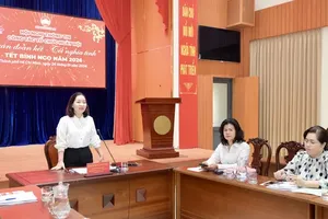 Standing Vice Chairwoman of the Ho Chi Minh City Vietnam Fatherland Front Committee, Truong Thi Bich Hanh, chairs a conference on preparations for the “Spring of Solidarity—Compassionate Tet” festival marking the Lunar New Year on January 26. (Photo: SGGP)