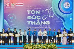 Engineers and workers honored at the 25th Ton Duc Thang Award (Photo: SGGP)