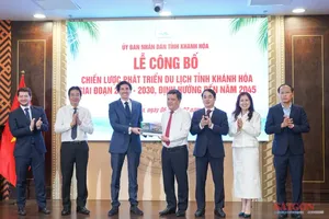 On February 6, the Khanh Hoa Provincial People’s Committee announces its Tourism Development Strategy for the 2026–2030 period, with a vision to 2045, aimed at establishing a unified framework for tourism planning, investment, and promotion across the province. (Photo: SGGP)
