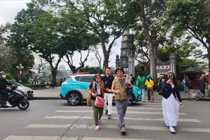 Hanoi receives 1.34 million visitors during Tet holiday. (Photo: SGGP)