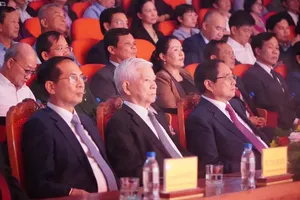 Party and State leaders and former leaders attend the political art program, “Prime Minister Pham Van Dong – A Lifetime Devoted to the Nation and the People”. (Photo: SGGP)