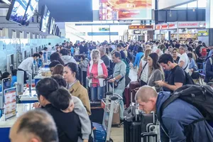 13 international flights from Noi Bai Airport canceled amid Middle East tensions