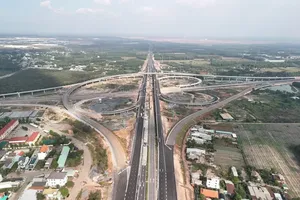Interchange between the Bien Hoa – Vung Tau Expressway and the Ho Chi Minh City – Long Thanh – Dau Giay Expressway