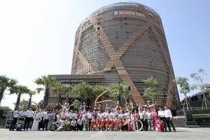 HCMC holds handover ceremony for Phu Tho Multi-purpose Performance Complex