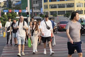 Foreign tourists visit Ho Chi Minh City. (Photo: SGGP)