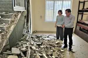 Collapsed wall sections at the children’s talent training area of the Ba Ria – Vung Tau Youth Cultural House (Photo: SGGP)