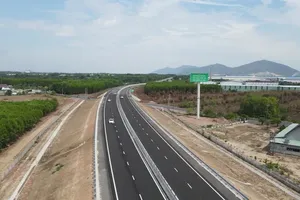 Smooth traffic flow and convenient travel (Photo: SGGP)
