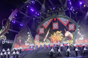A performance staged at the opening ceremony of the Ninh Binh tourism week 2026 on May 23 evening (Photo: VNA)