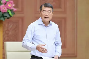 Prime Minister Le Minh Hung chairs a working session with the Hanoi People's Committee and ministries on rental housing development in the capital on May 25, 2026. (Photo: SGGP)