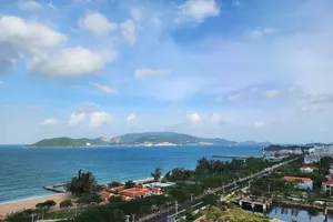 Nha Trang is one of the destinations most frequently searched by domestic travelers during the summer season.