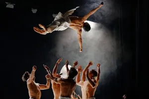 French-Algerian choreographer presents dance performance in HCMC