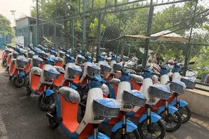 HCMC will pilot public e-bike service to enhance Metro Line 1 connectivity. (Photo: SGGP)