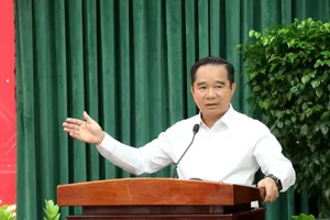 Chairman of the Ho Chi Minh City People's Committee Nguyen Van Duoc, speaks at the conference. (Photo: SGGP)