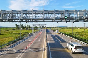 Ham Nghi–Vung Ang expressway