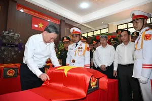 Party General Secretary and State President To Lam at the search and recovery site for fallen soldiers' remains (Photo: SGGP)