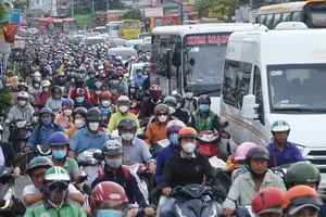National Highway 13 frequently experiences traffic congestion. (Photo: SGGP)