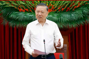 Party General Secretary and State President To Lam addresses the first meeting of the Central Steering Committee for reviewing practice and considering the amendment and supplementation of the Party Statutes on August 5. (Photo: VNA)