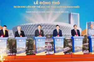 Delegates perform the groundbreaking ceremony for the Rach Chiec National Sports Complex on January 15. (Photo: sGGP)