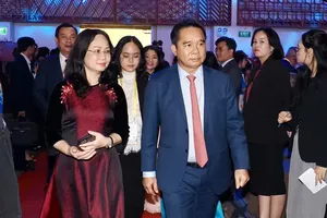 Minister of Culture, Sports and Tourism Lam Thi Phuong Thanh and Chairman of the Ho Chi Minh City People’s Committee Nguyen Van Duoc attend the program. (Photo: SGGP)