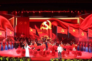 A musical performance at the ceremony held on August 28 to announce the National Assembly’s resolution on the establishment of Quang Ninh as a centrally governed city. (Photo: VNA)