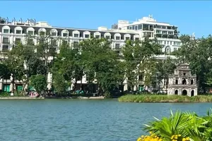 Hanoi enters autumn but still sees localized hot weather. (Photo: SGGP)