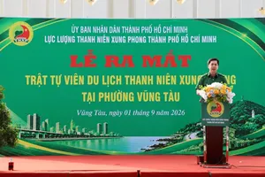 The Ho Chi Minh City Youth Volunteer Force officially launches its specialized Tourist Security Force on the morning of September 1 at the Tam Thang Tower in Vung Tau Ward. (Photo: SGGP)