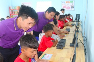 New computer room helps students in disadvantaged area