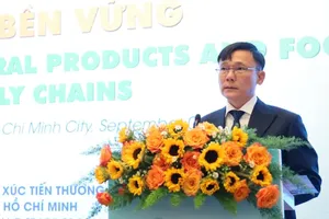 Deputy Director of the Ho Chi Minh City Investment and Trade Promotion Center (ITPC), Le Anh Hoang speaks at the conference. (Photo: SGGP)